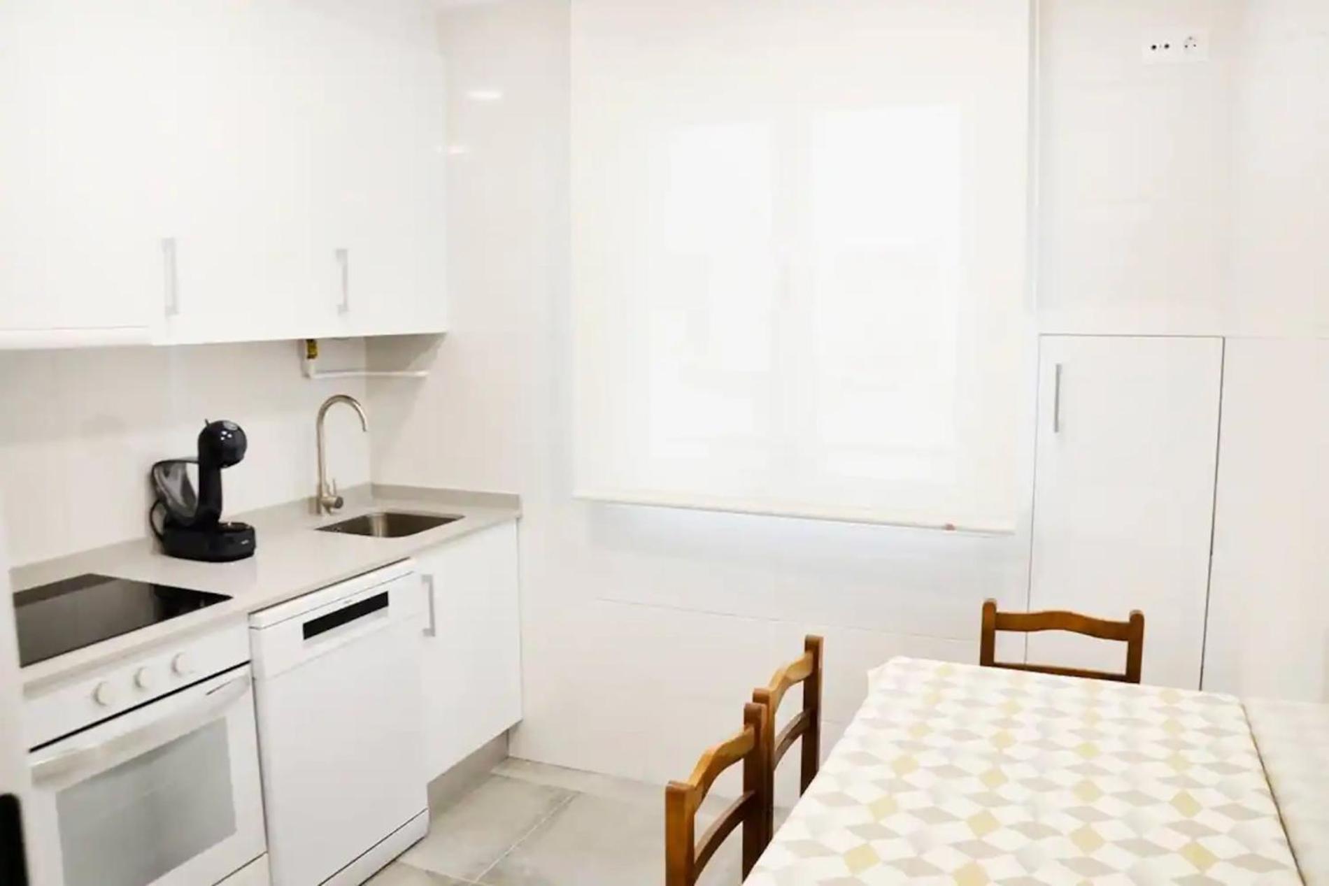 Nuevo Apartamento De 3 Dormitorios En Calle Alta サンタンデール エクステリア 写真