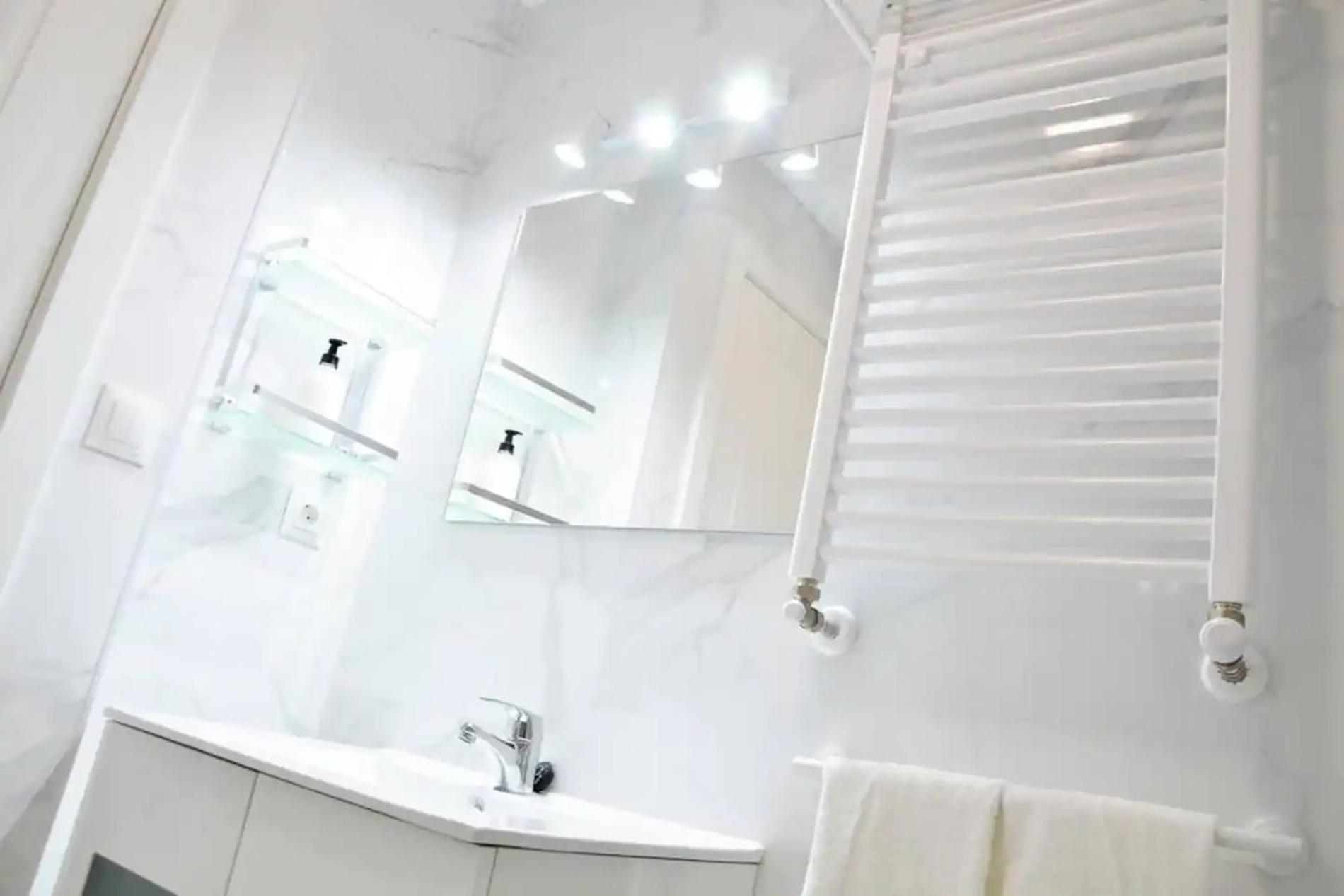 Nuevo Apartamento De 3 Dormitorios En Calle Alta サンタンデール エクステリア 写真