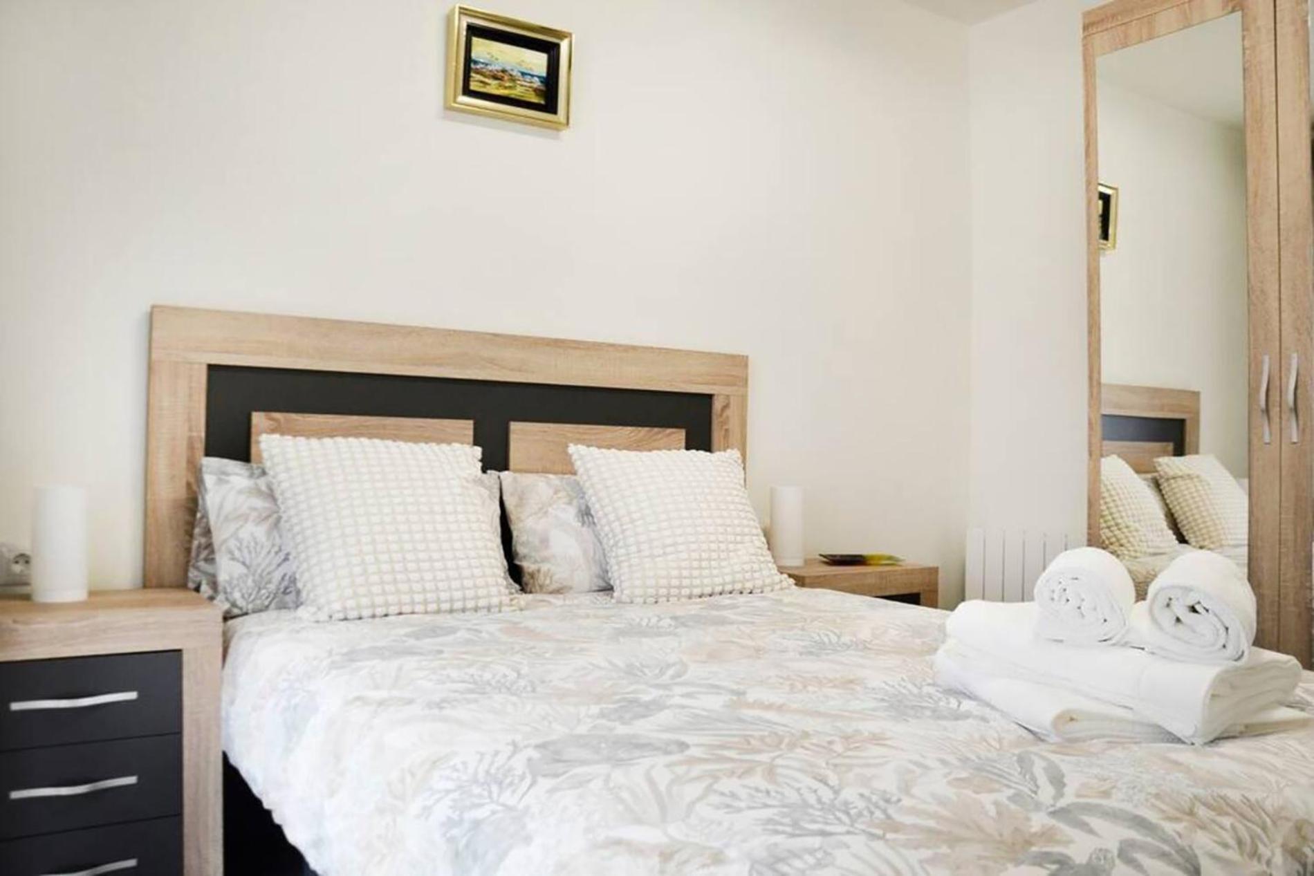 Nuevo Apartamento De 3 Dormitorios En Calle Alta サンタンデール エクステリア 写真